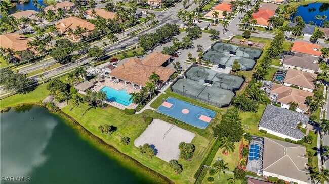 Building Photo - 14266 Reflection Lakes Dr