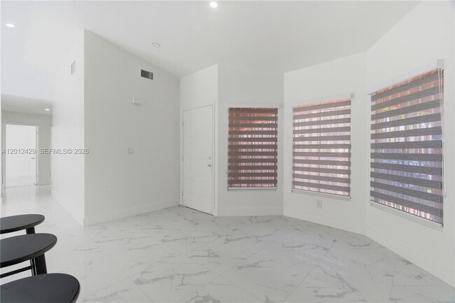 Building Photo - 164 NW 85th Ct