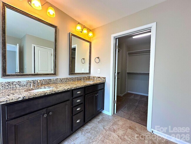 Building Photo - 9407 Inverness Bay Rd