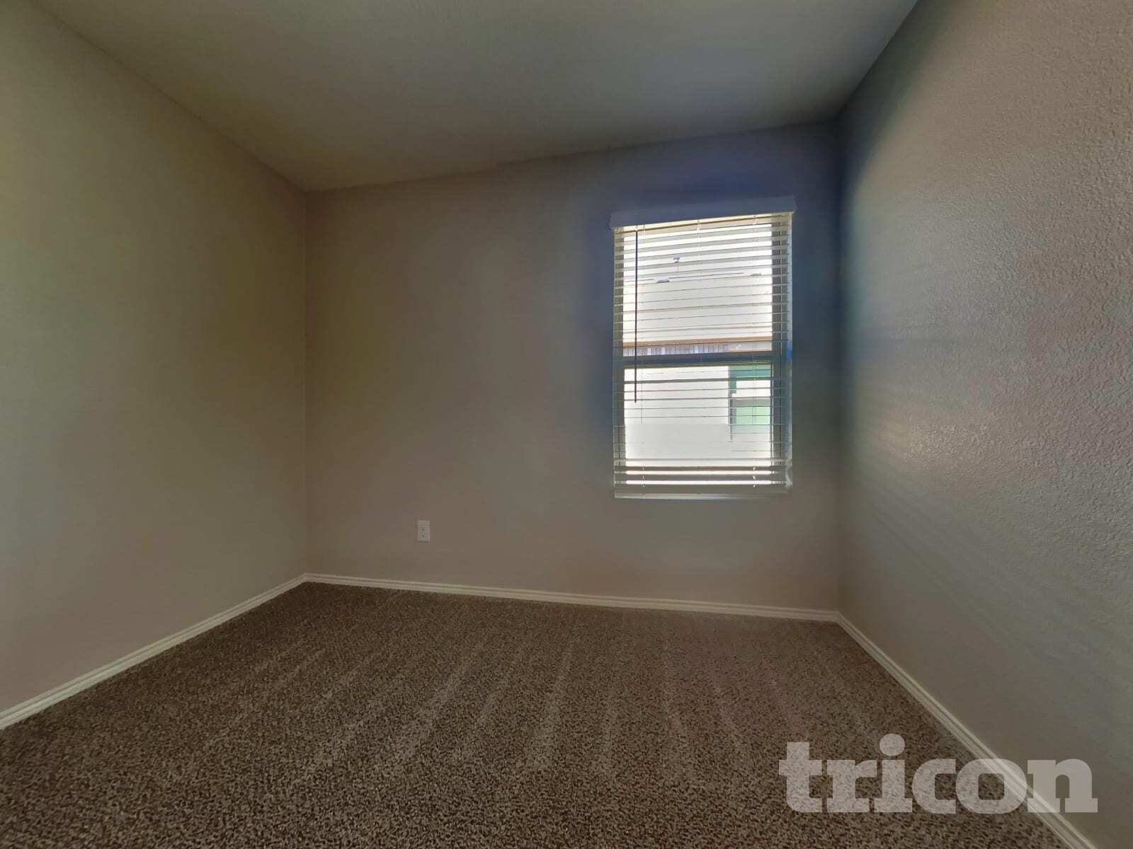 Building Photo - 1805 Westfall Dr