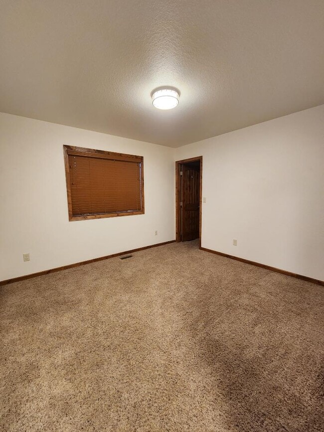 Building Photo - 737 Copperfield Dr