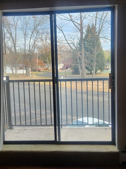 Balcony off LR - 1575 W Street Rd