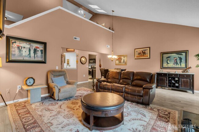 Building Photo - 492 Bayberry Ct