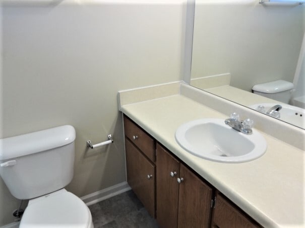 Building Photo - 11 Mills Run Ct