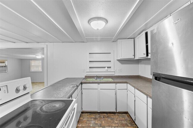 Building Photo - 31C Jackson Rd