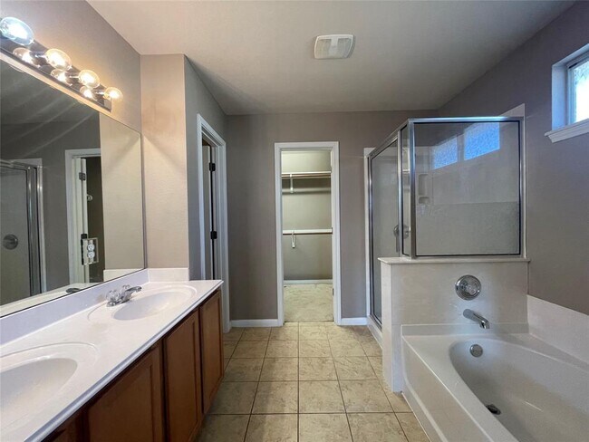 Building Photo - 7820 Little Deer Trail