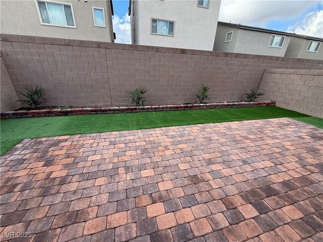 Building Photo - 5943 Swift Lariat St