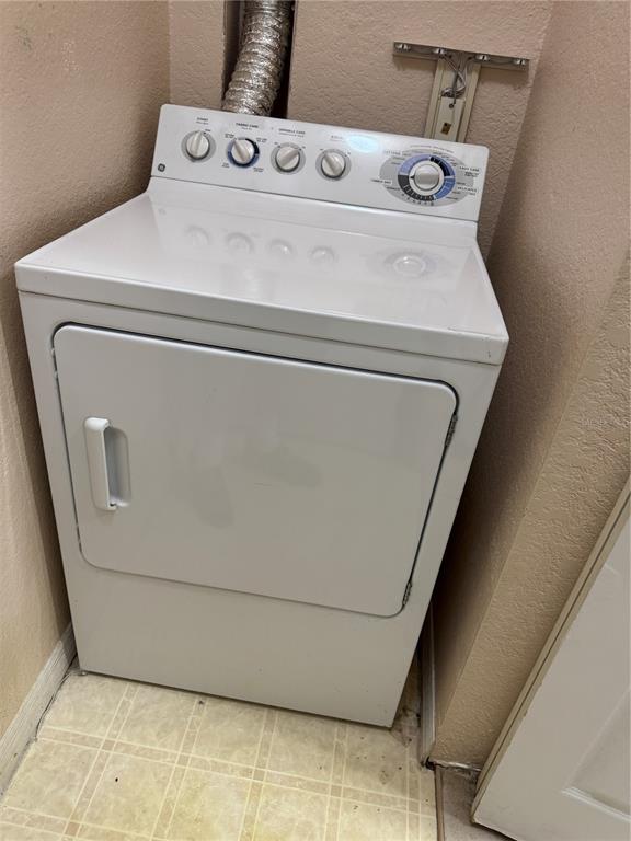 Building Photo - 8908 Legacy Ct