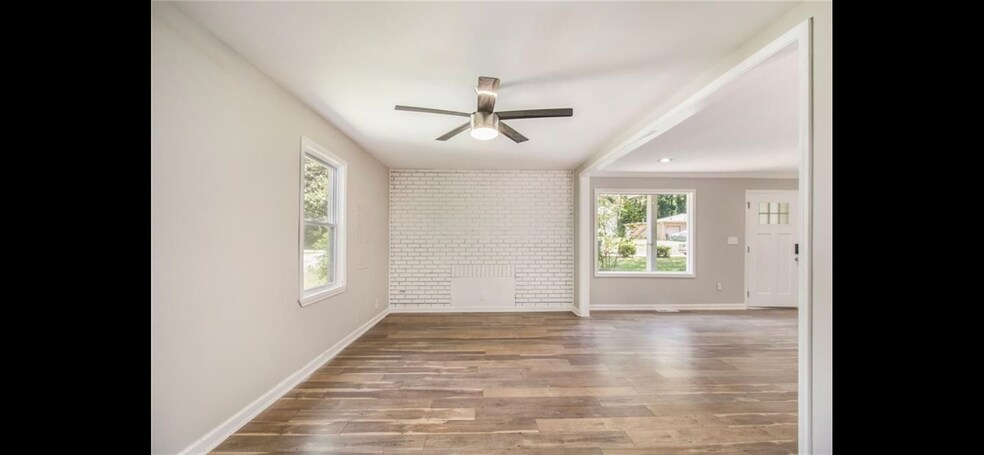 Building Photo - 3704 Asbury Ln SW