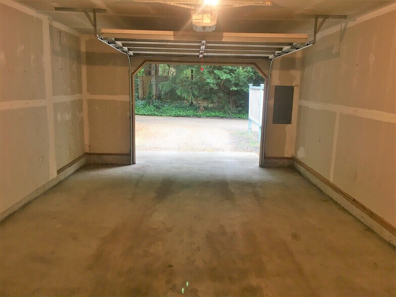 Building Photo - 3715 70th Ave NW