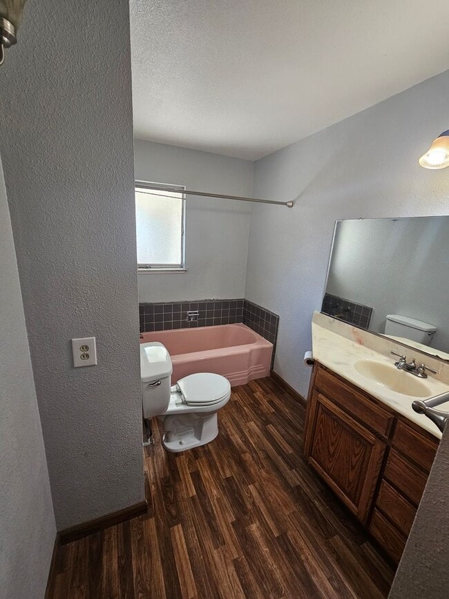 Building Photo - Charming Castro Valley Retreat with 2-Car ...