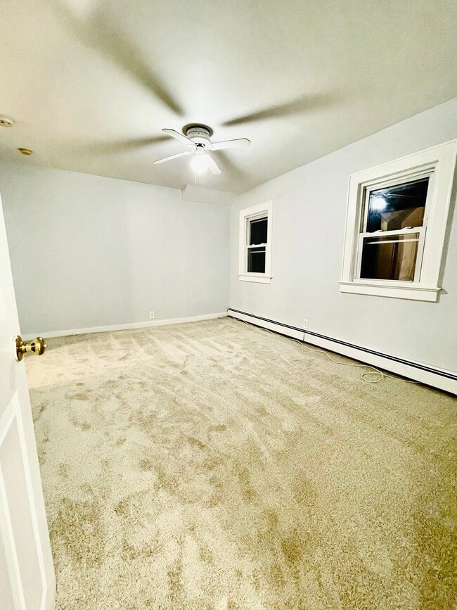 Living room - 172 Highland Ave