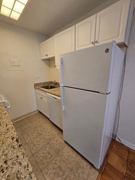 Building Photo - 2201 L St NW