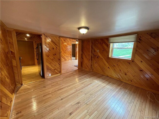 Building Photo - 22 Lake Ave