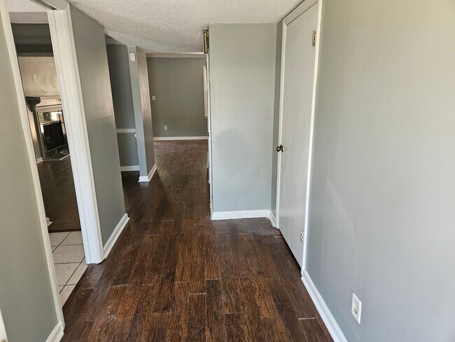 Building Photo - 148 Glen Acres Ct