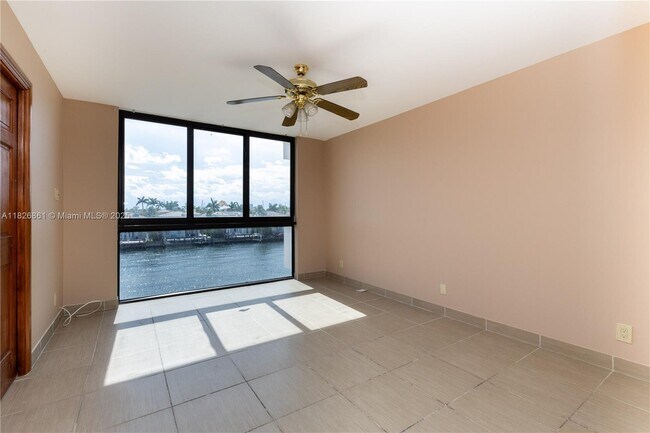 Building Photo - 1500 S Ocean Dr