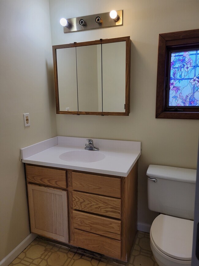 Building Photo - 11024 Swallow St NW