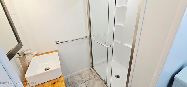 Building Photo - 130 S Rebecca Ave