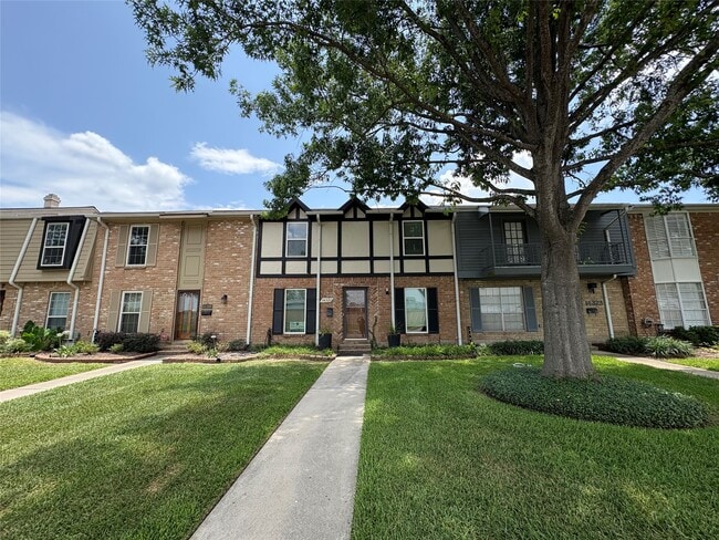 Building Photo - 14321 Still Meadow Dr