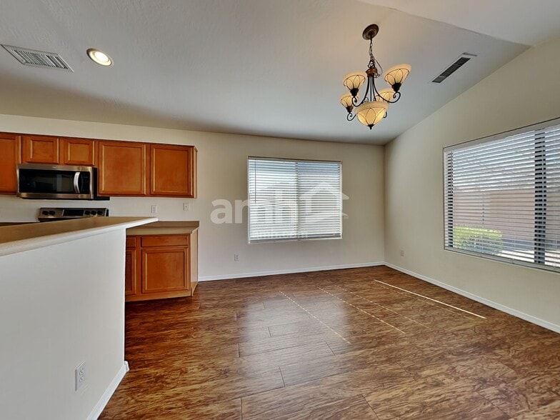 Building Photo - 1926 S 85th Ave