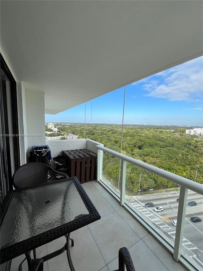 Building Photo - 2 bedroom in North miami FL 33181