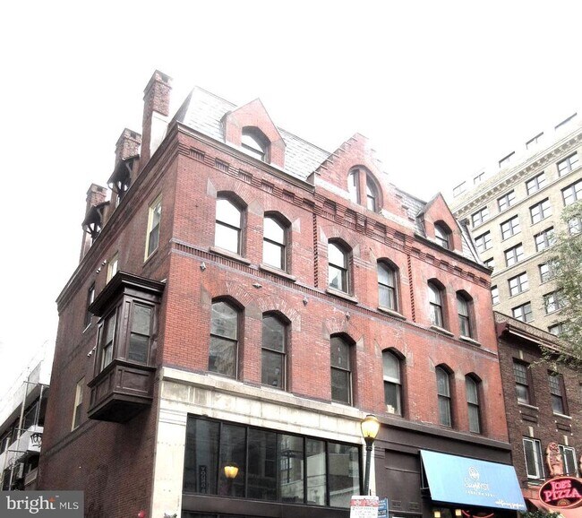 Building Photo - 126 S 16th St