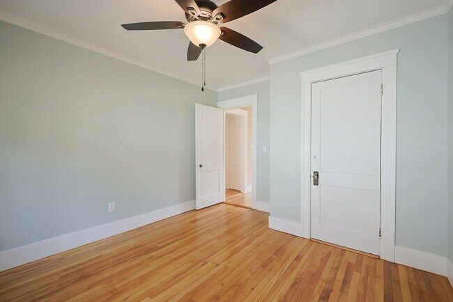 Building Photo - 19 Brantwood Rd