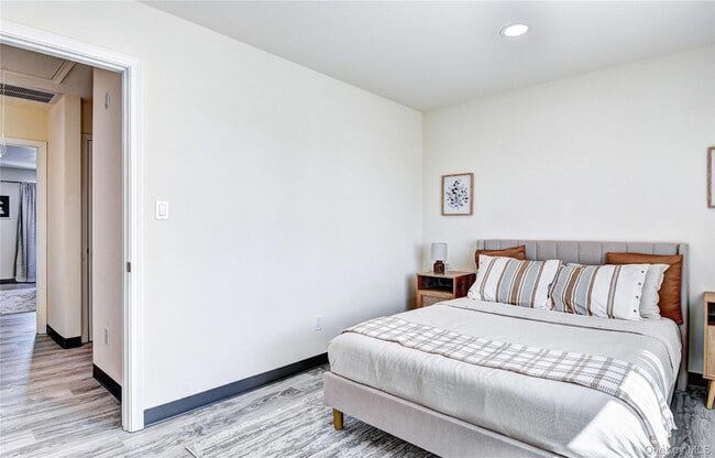 Building Photo - 15 Moka Pl