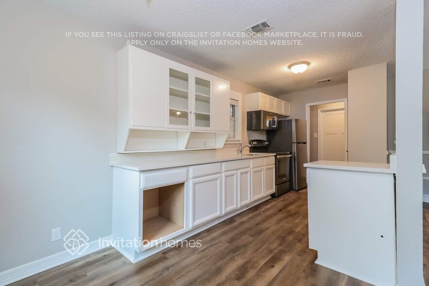 Building Photo - 203 Jan Ln