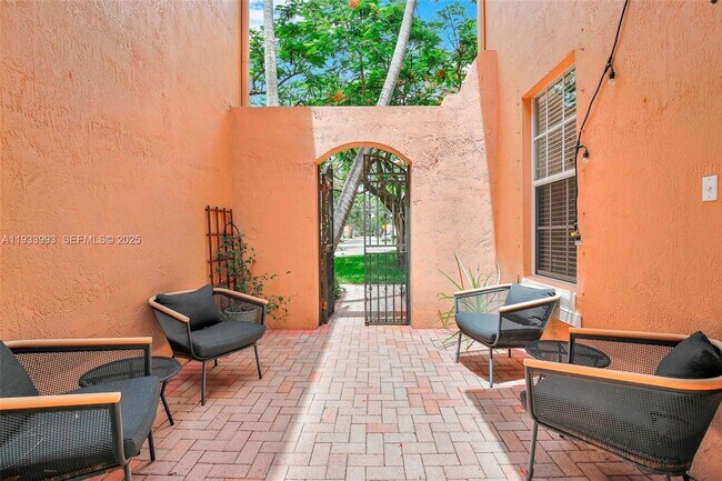 Building Photo - 501 SW 146th Terrace