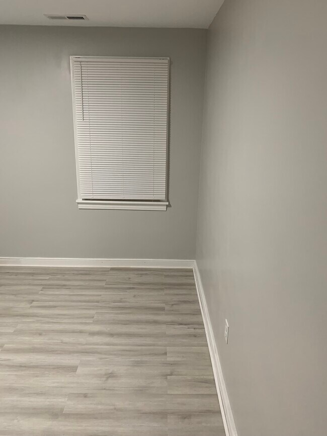 bedroom #2 - 410 Spring St