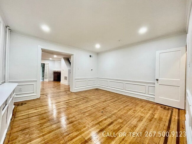 Building Photo - 4312 Spruce St