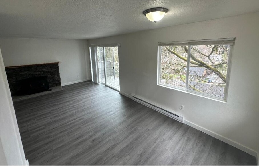 Building Photo - 5649 16th Ave SW