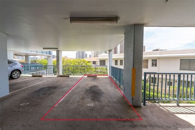 Building Photo - 2630 Kapiolani Blvd