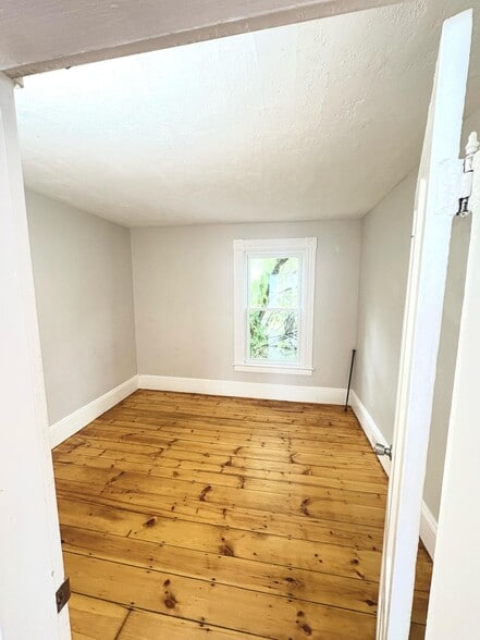 Building Photo - 428 Spruce St