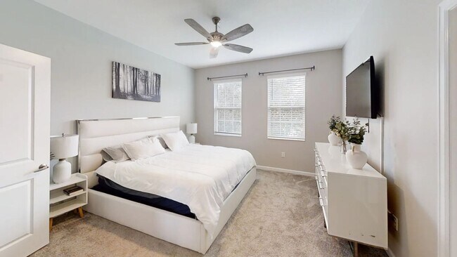 Building Photo - Charming 3BR Townhome in Championsgate
