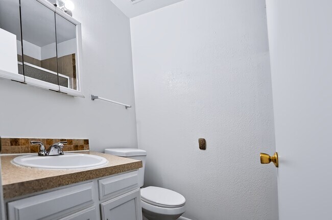 Building Photo - 4303 9th St Rd
