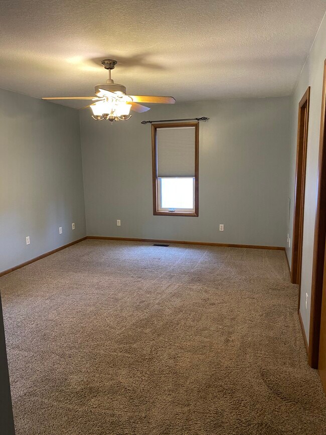 Building Photo - 3516 W Wackerly St