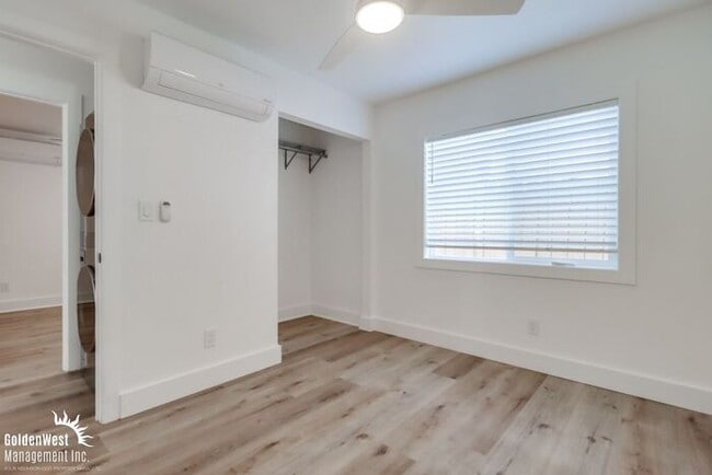Building Photo - Modern 2Bdm 1Ba Apartment in the Azalea Pa...