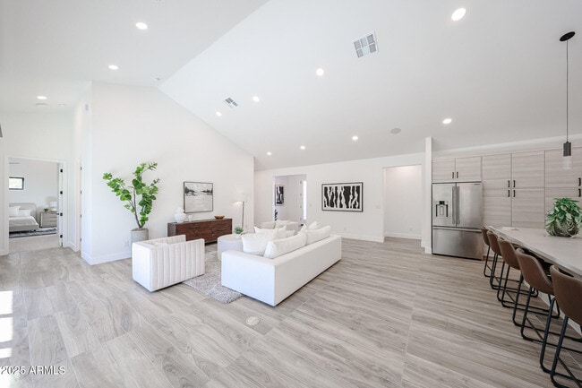 Building Photo - 6329 N 10th Dr