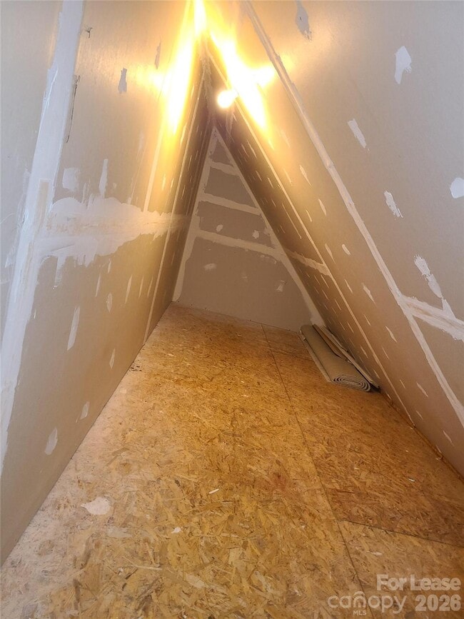 Building Photo - 9509 Mitchell Glen Dr