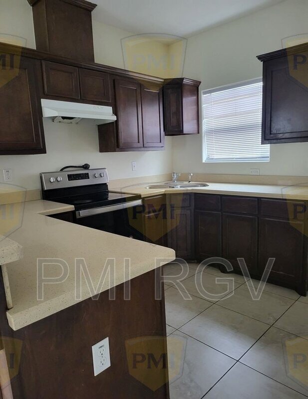 Building Photo - 407 N Lotto Ln