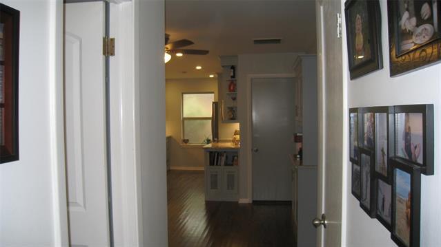 Building Photo - 2005 Redwood Pl