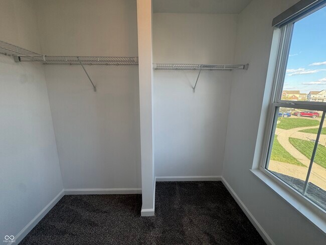 Building Photo - 1296 Wood Thrush Ct