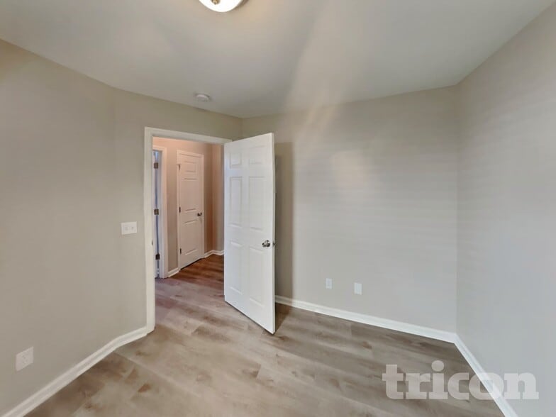 Building Photo - 123 Homestead Pl