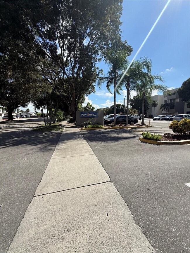 Building Photo - 8000 SW 149th Ave