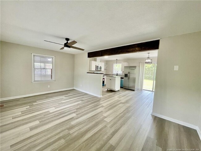 Building Photo - 7566 Carrollburg Dr