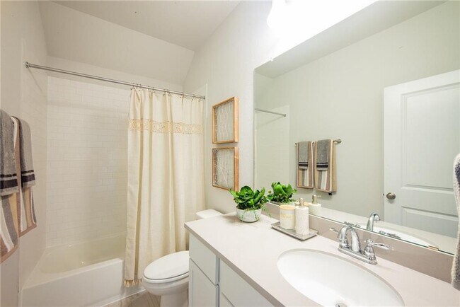 Building Photo - 1329 Deering Creek Dr