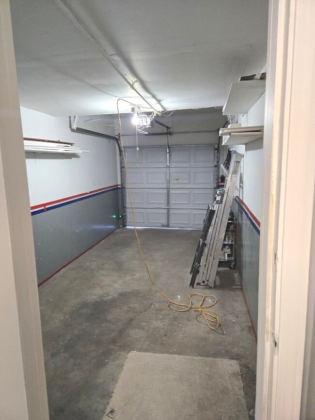 Building Photo - 360 W Inverrary Ln