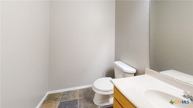 Building Photo - 3909 Bolivar Dr